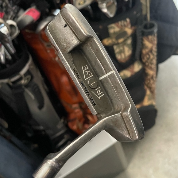 Trident Tri-Eye Japanese Blade Putter In Right Handed - Picture 3 of 7